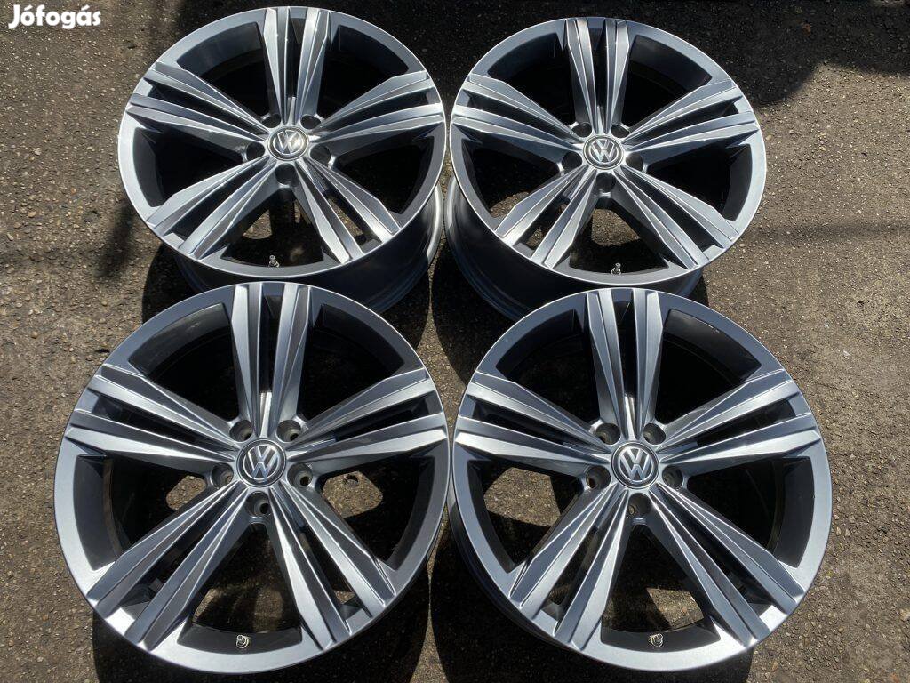 4db gyári 19" VW Touareg [Sebring] alufelni. ("3355")